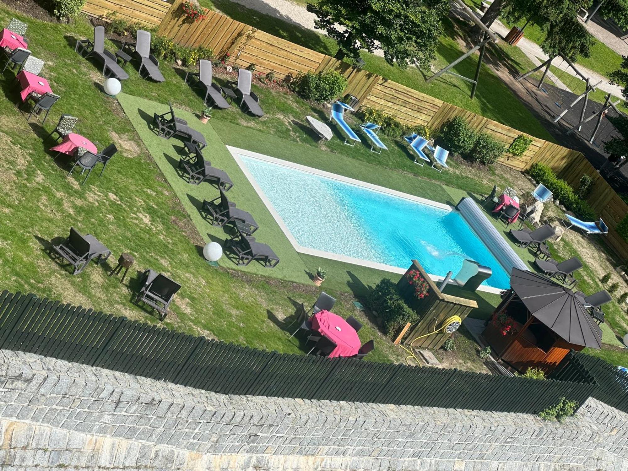 Hotel Garni St. Hubertus Madonna Exteriör bild